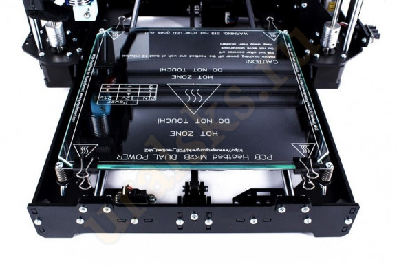 Prusa i3 Steel V2 3D принтер в собранном виде